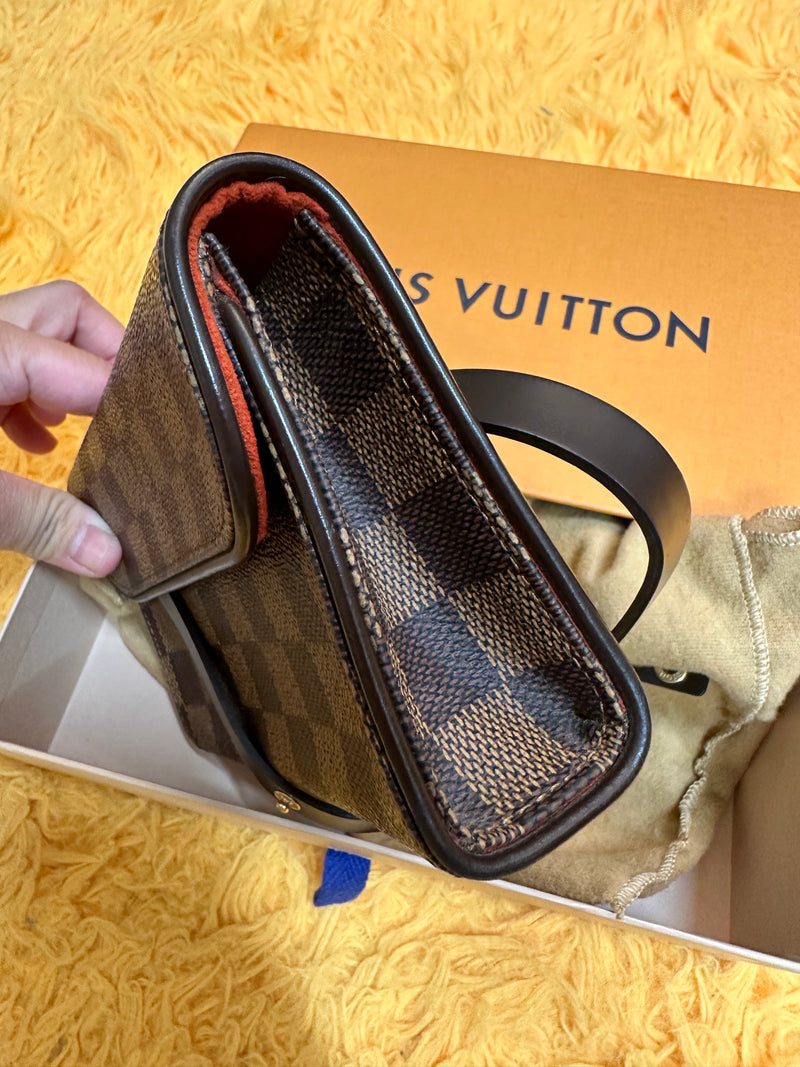 Louis Vuitton Florentine DE