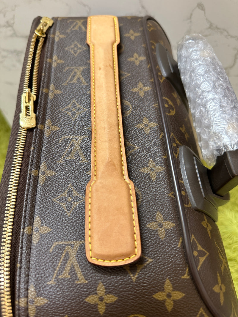 LOUIS VUITTON Monogram Pegase 45