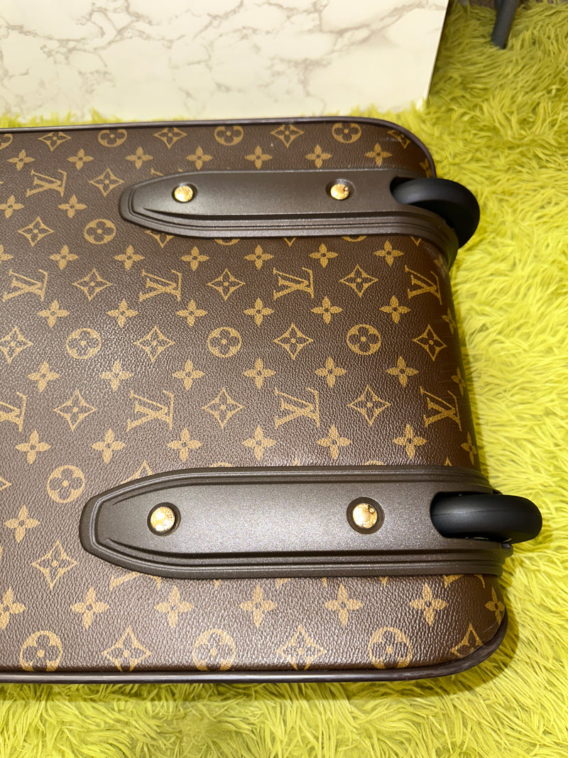 LOUIS VUITTON Monogram Pegase 45