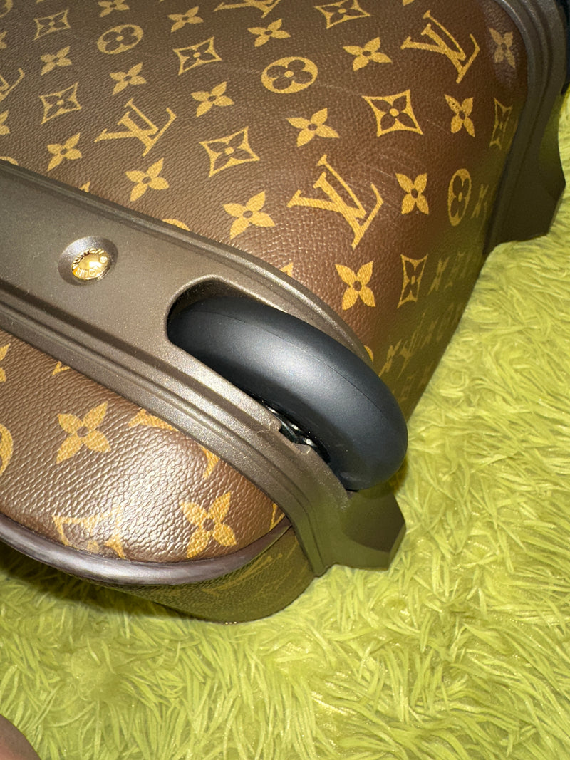 LOUIS VUITTON Monogram Pegase 45