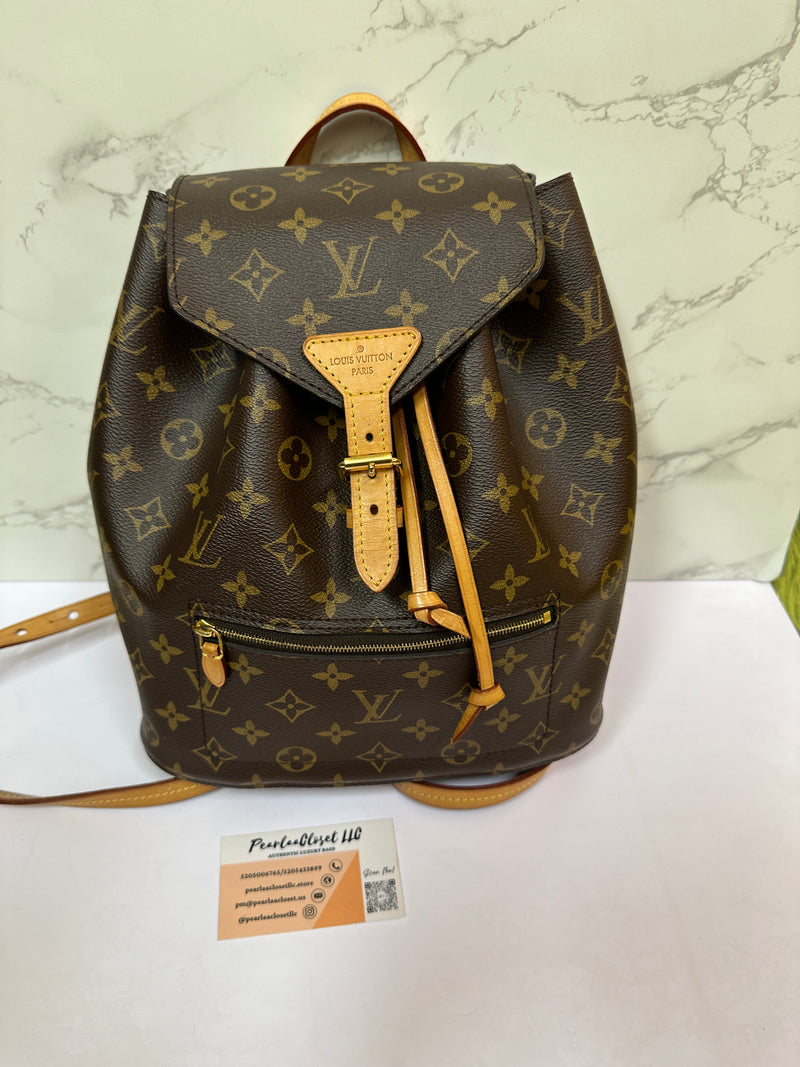 LOUIS VUITTON Monogram Canvas Montsouris MM