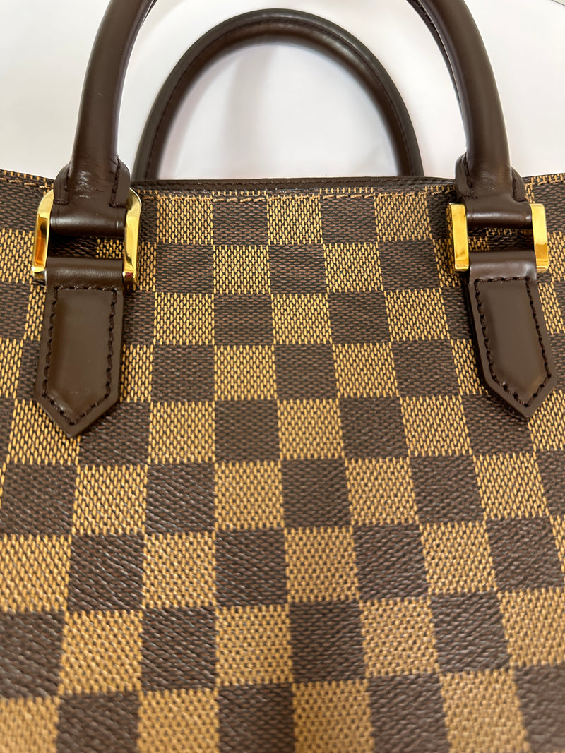 LOUIS VUITTON Damier Ebene Triana