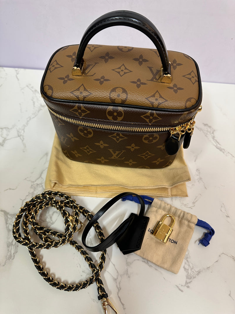 LOUIS VUITTON Vanity Autres Toiles Monogram