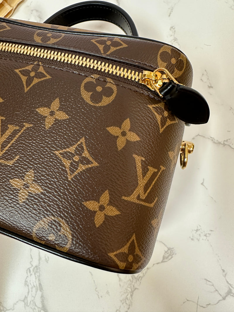 LOUIS VUITTON Vanity Autres Toiles Monogram