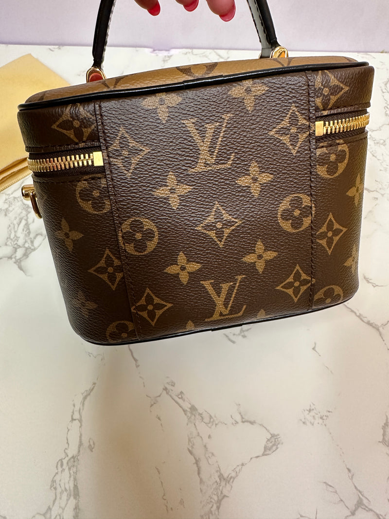 LOUIS VUITTON Vanity Autres Toiles Monogram