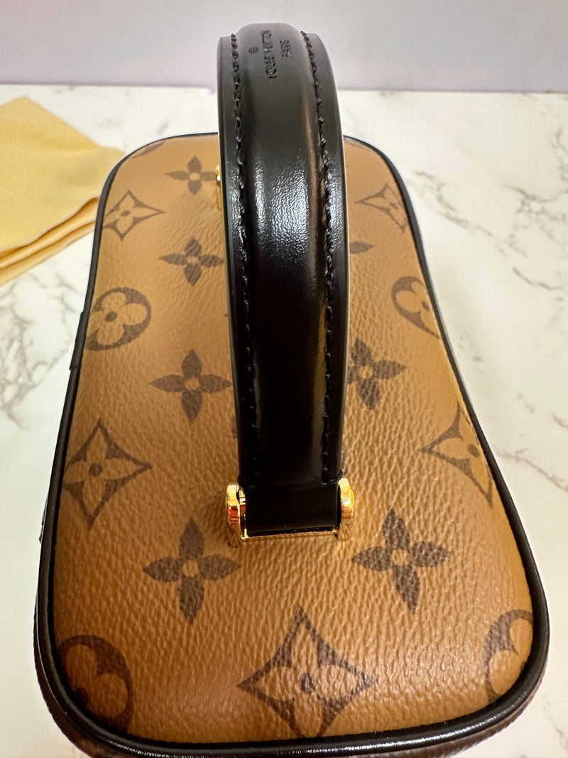 LOUIS VUITTON Vanity Autres Toiles Monogram