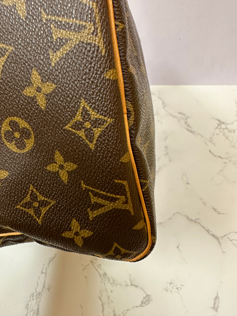 LOUIS VUITTON Monogram Speedy 30