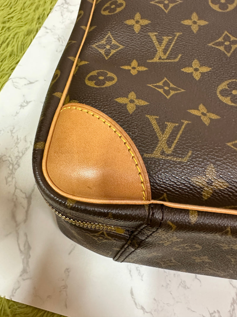 LOUIS VUITTON Monogram Sirius 45