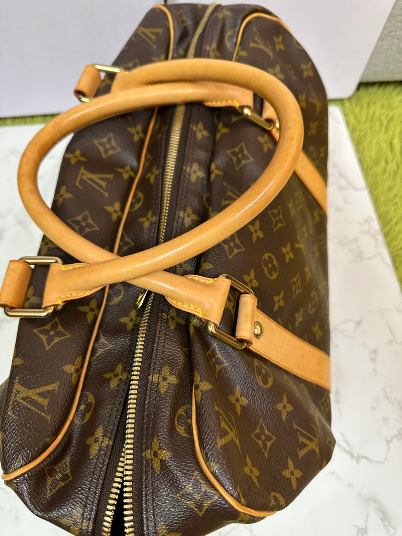 LOUIS VUITTON Monogram Canvas Carryall Bag