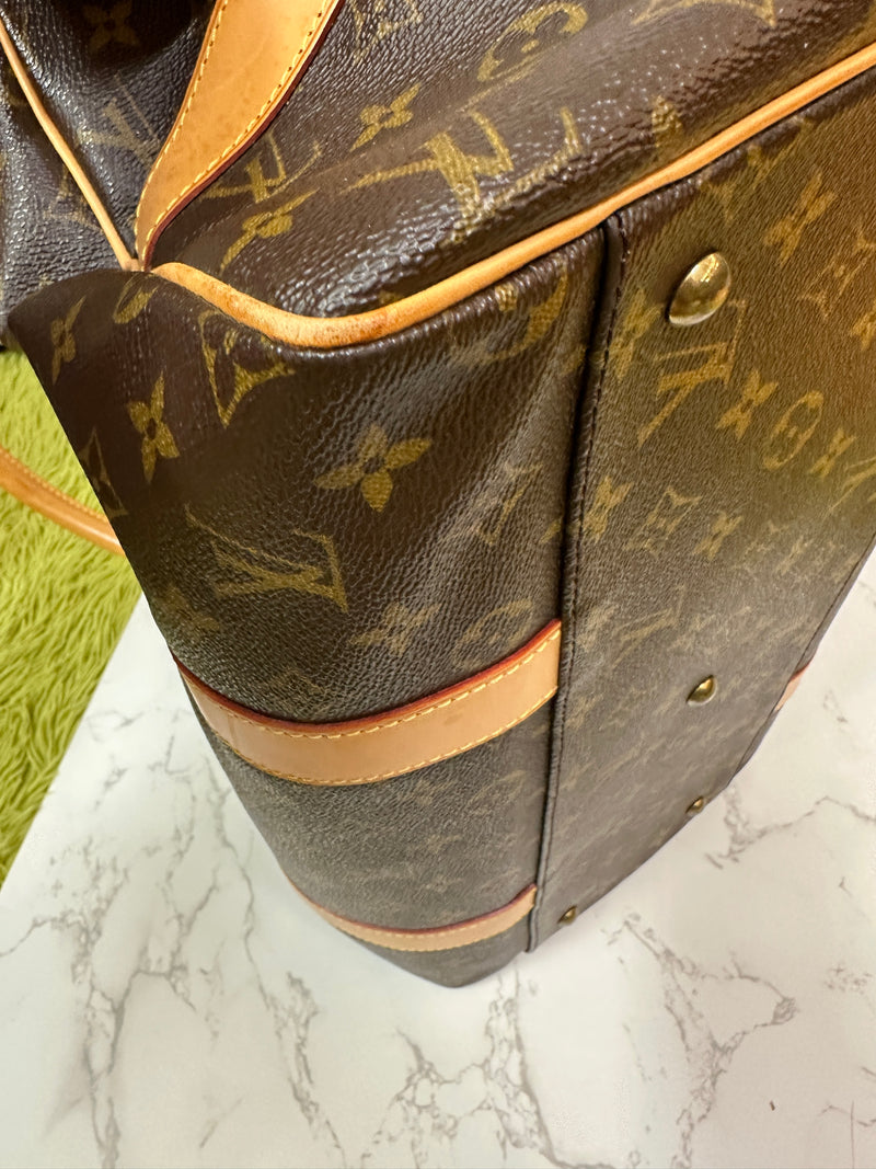 LOUIS VUITTON Monogram Canvas Carryall Bag