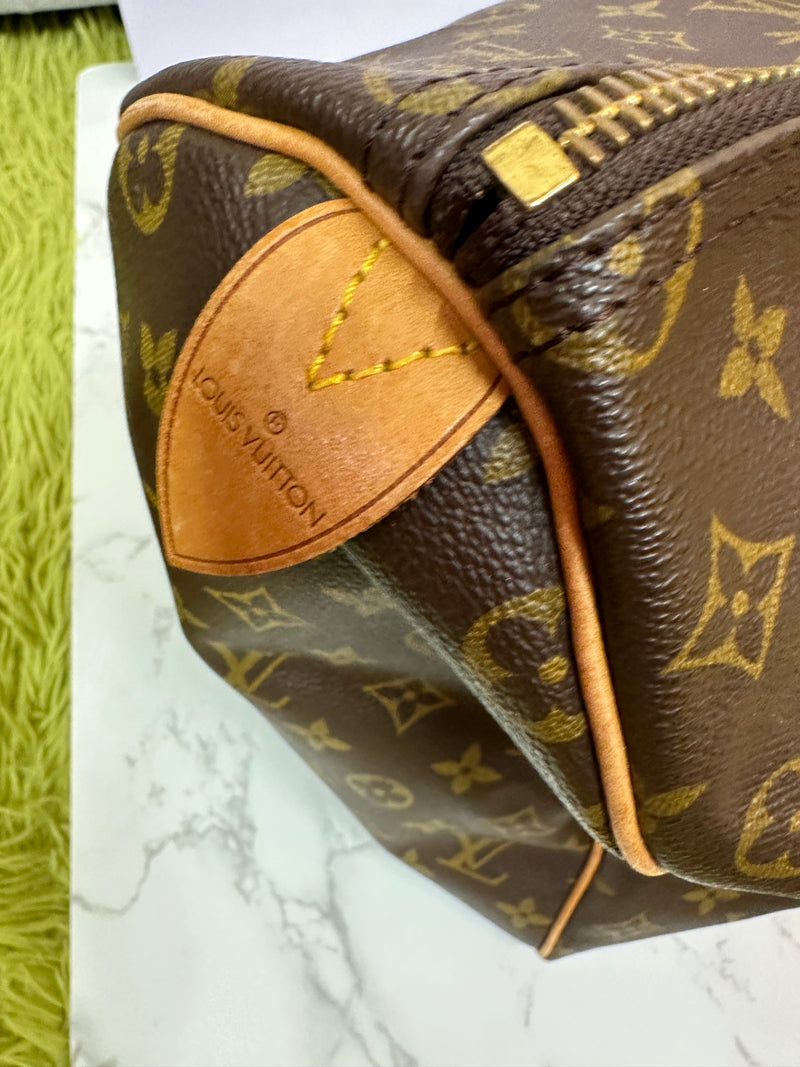 LOUIS VUITTON Monogram Keepall 50