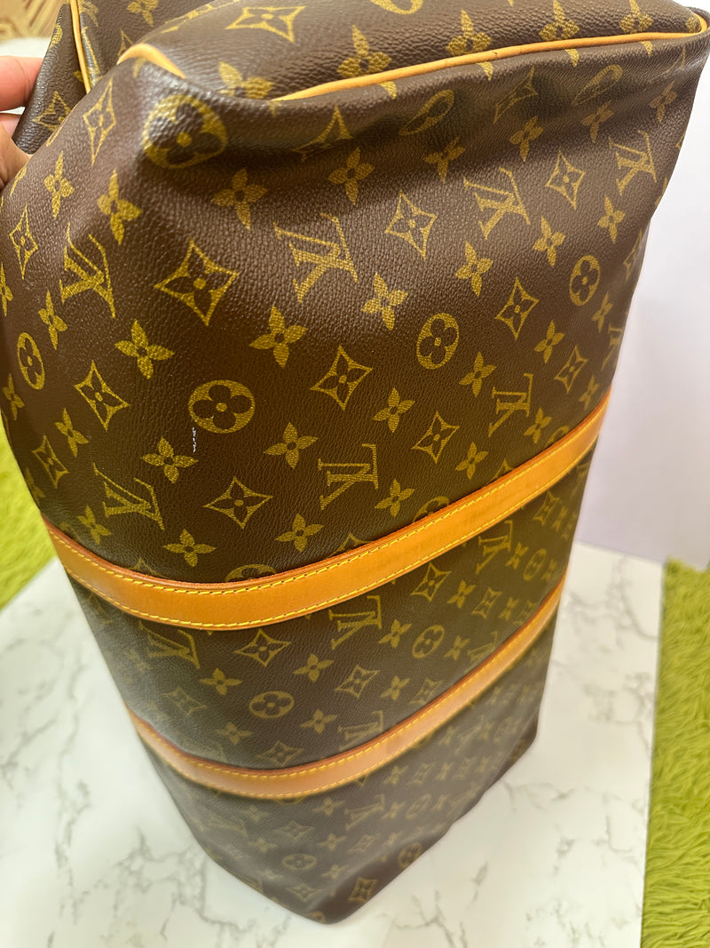 LOUIS VUITTON Monogram Keepall 50