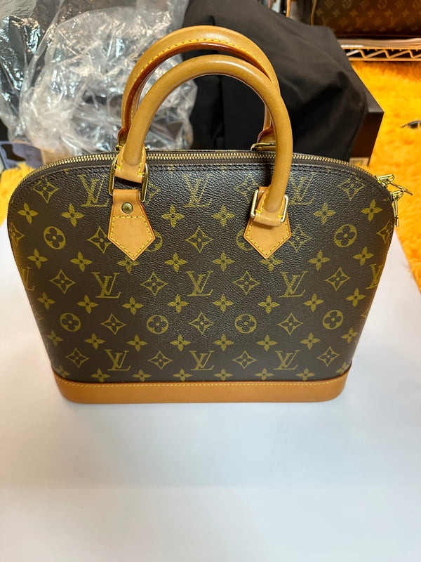 LOUIS VUITTON Monogram Alma PM