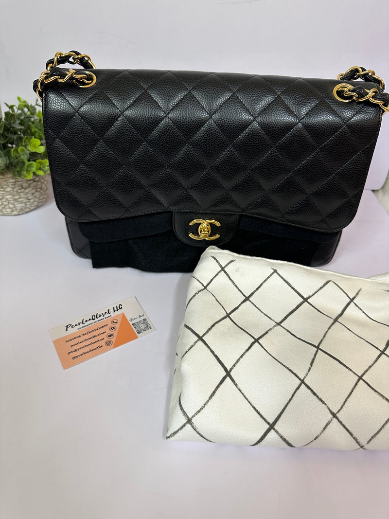 CHANEL Jumbo Classic Caviar Double Flap