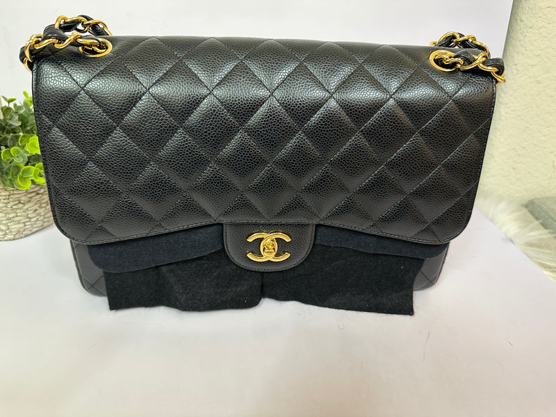 CHANEL Jumbo Classic Caviar Double Flap