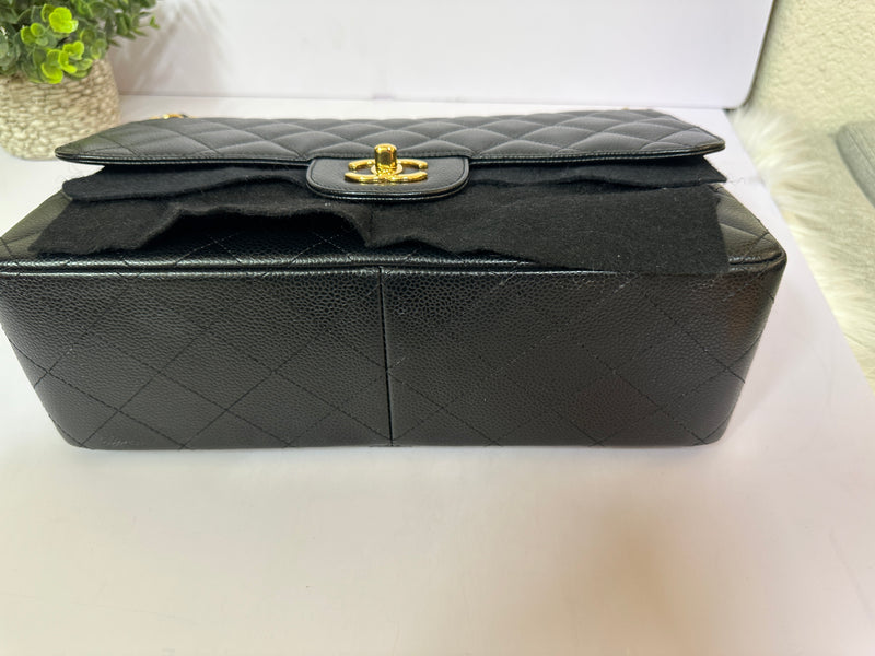 CHANEL Jumbo Classic Caviar Double Flap