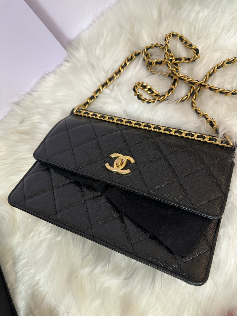 CHANEL Caviar Quilted Wallet on Chain Flapbag Black