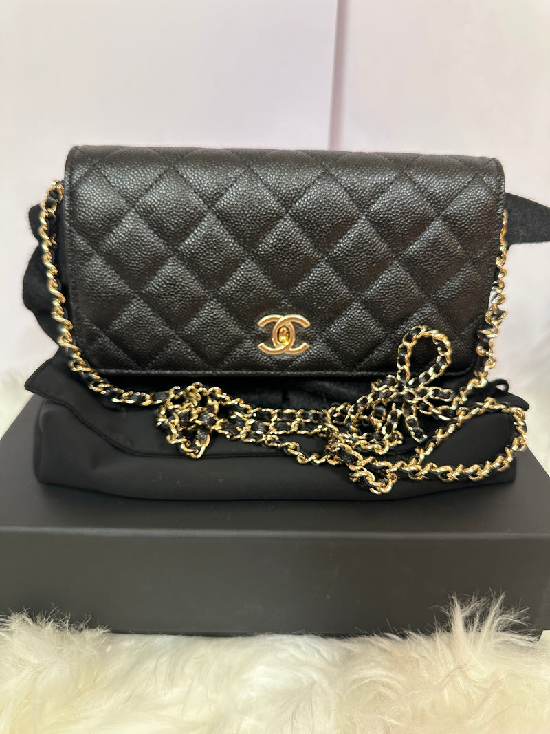 CHANEL Caviar Quilted Wallet On Chain - Black