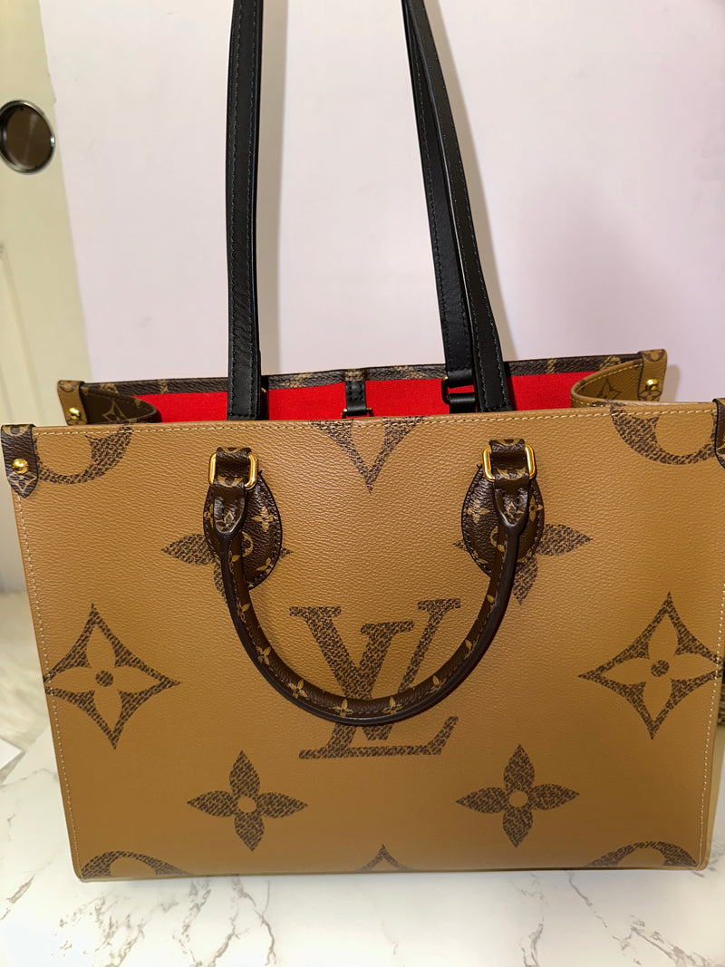 LOUIS VUITTON Monogram Reverse On-The-Go MM