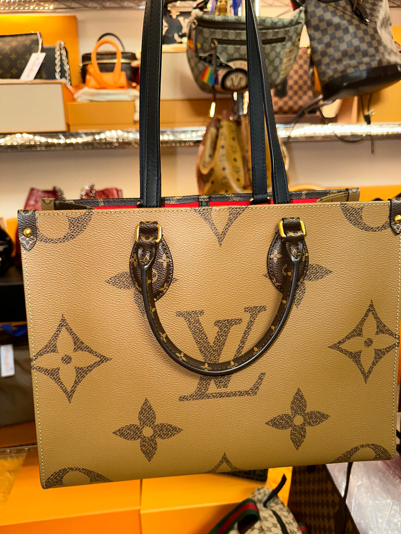 LOUIS VUITTON Monogram Reverse On-The-Go MM