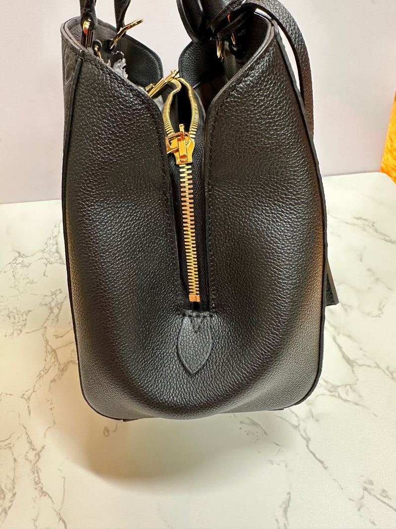 LOUIS VUITTON Empreinte Montaigne MM - Black