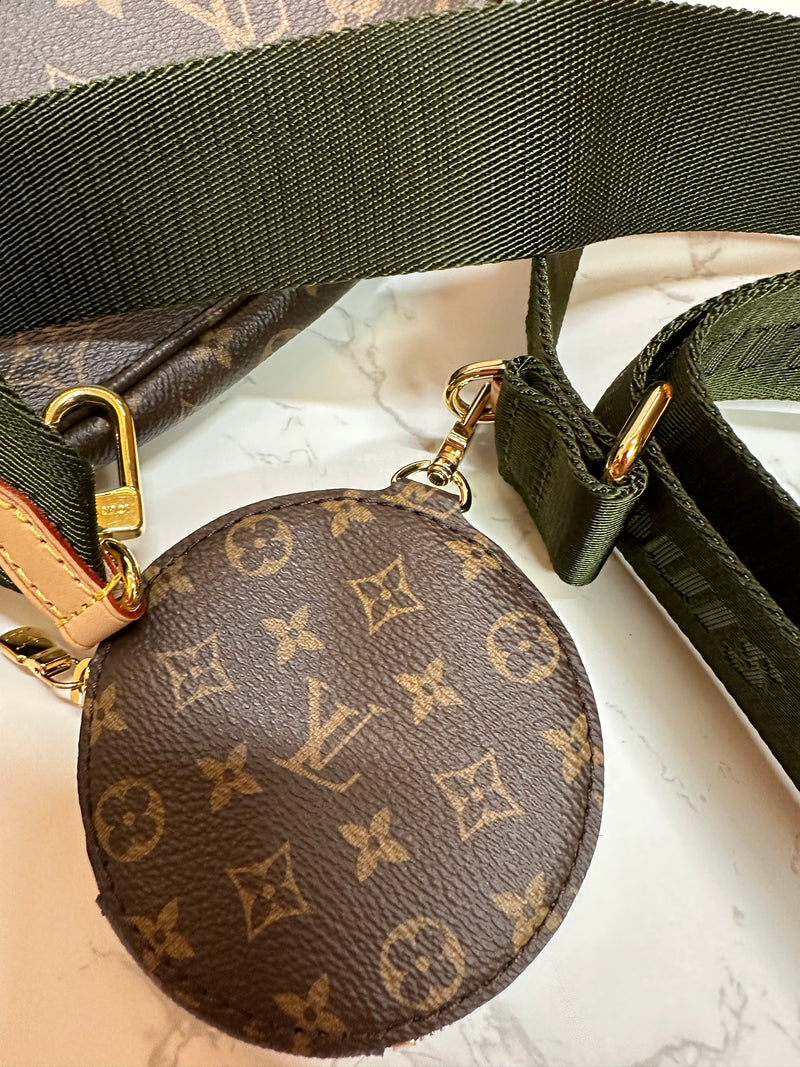 LOUIS VUITTON Multi Pochette Accessoires - Khaki