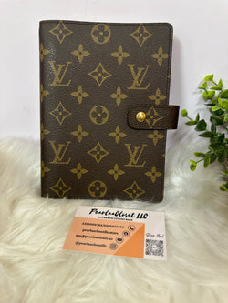 LOUIS VUITTON Monogram Ring Agenda MM