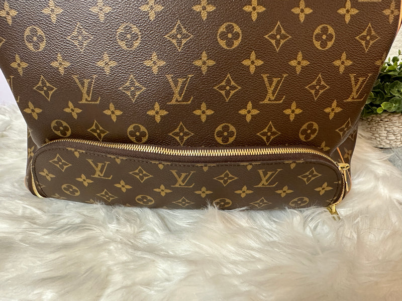 LOUIS VUITTON Monogram Evasion