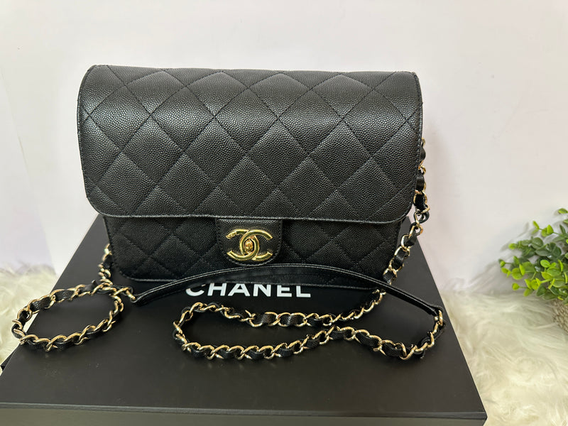 CHANEL Like A Wallet Flap - Black Caviar