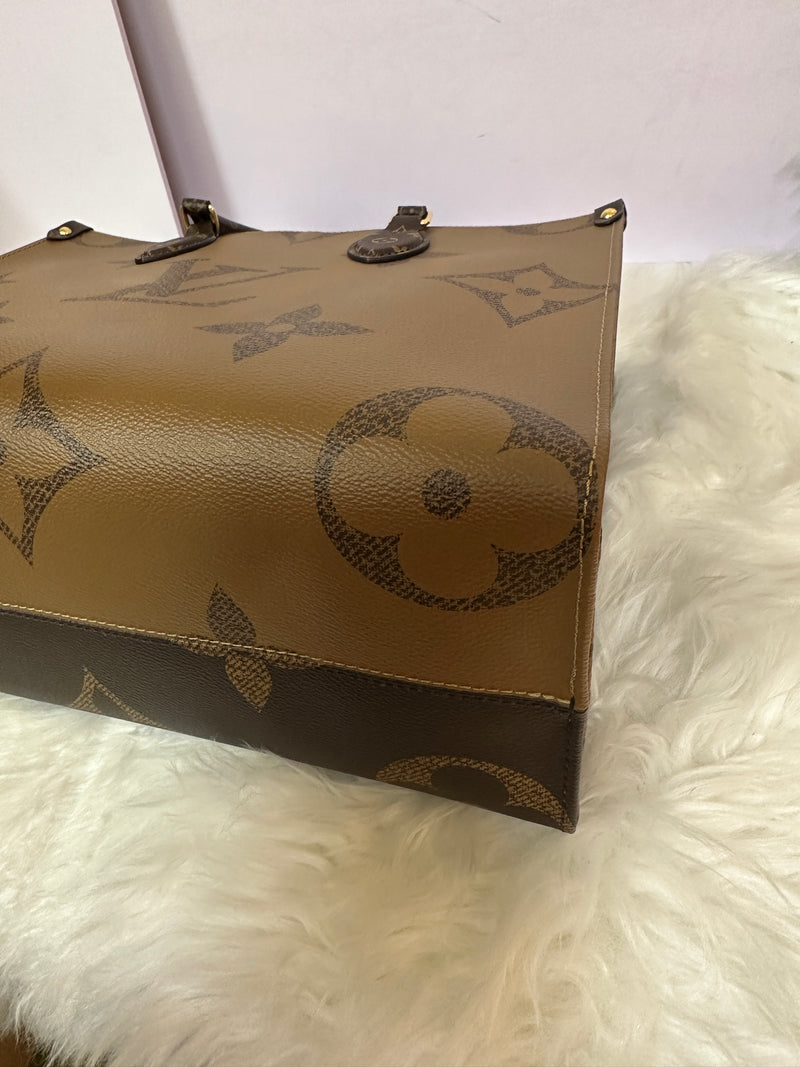 LOUIS VUITTON Reverse Monogram  On-The-Go MM