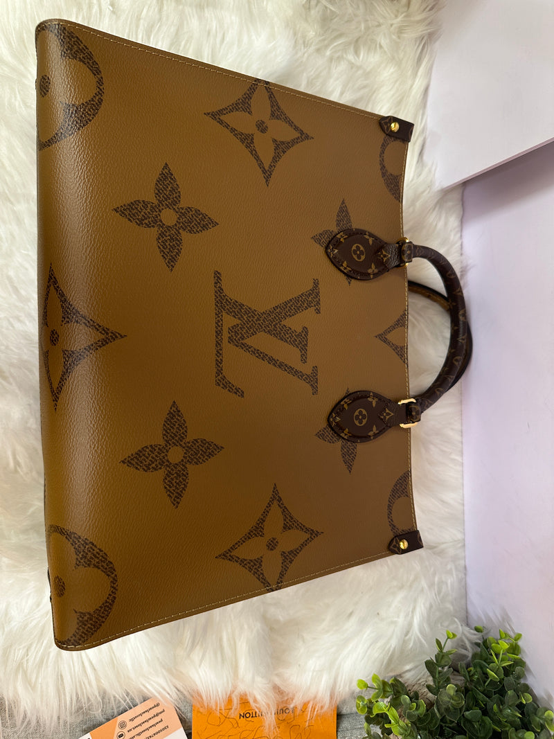 LOUIS VUITTON Reverse Monogram  On-The-Go MM