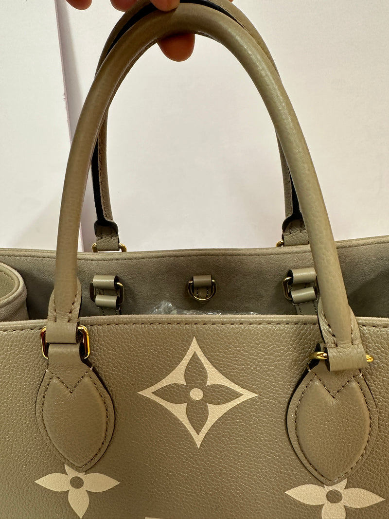 LOUIS VUITTON Empreinte On-The-Go MM Cream/Dove