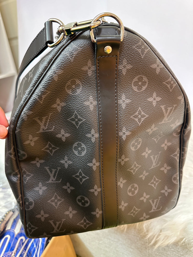 LOUIS VUITTON Monogram Eclipse Keepall Bandouliere 55