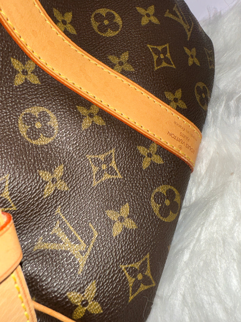 LOUIS VUITTON Monogram Keepall 50 Bandoulière