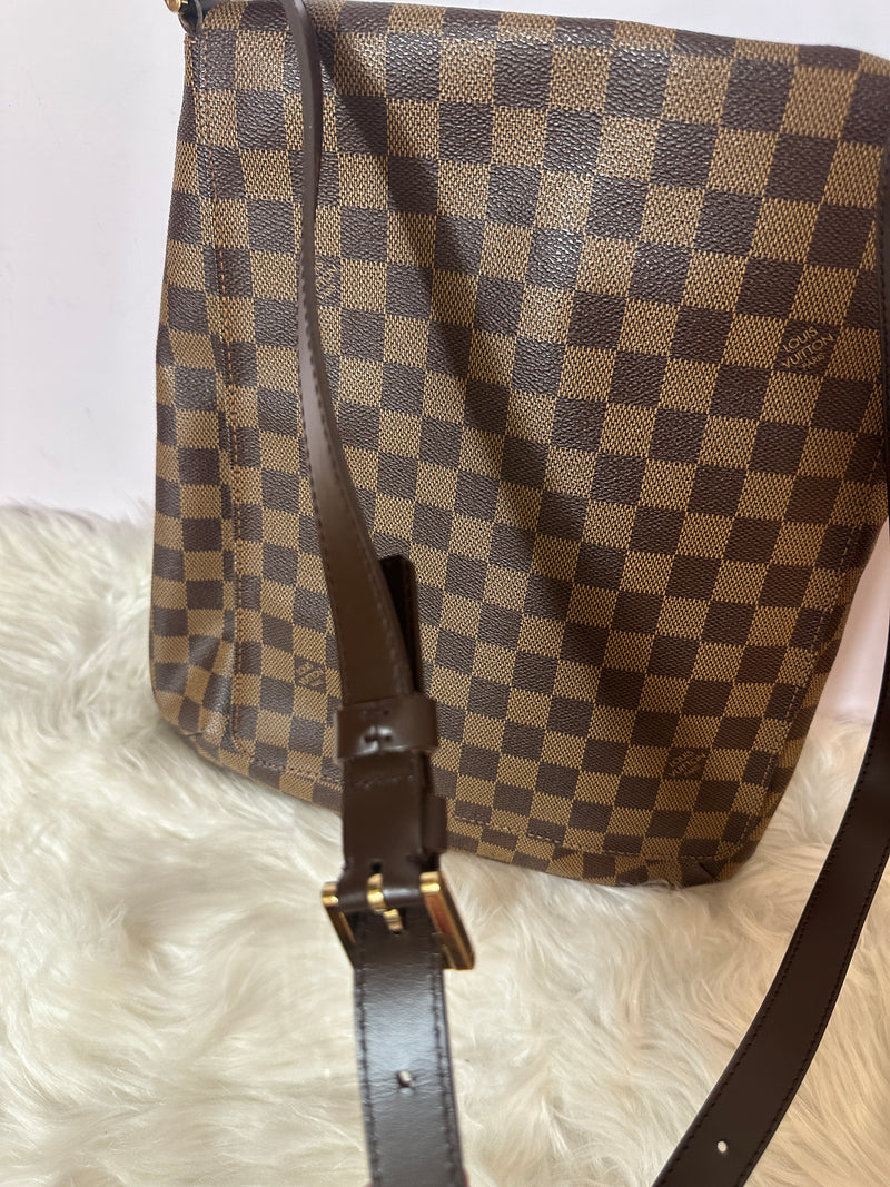 LOUIS VUITTON Damier Ebene Musette Salsa