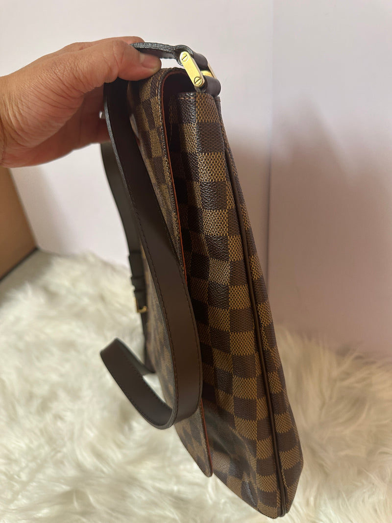 LOUIS VUITTON Damier Ebene Musette Salsa