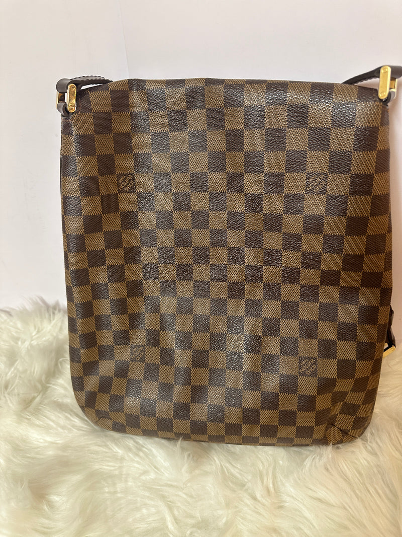 LOUIS VUITTON Damier Ebene Musette Salsa