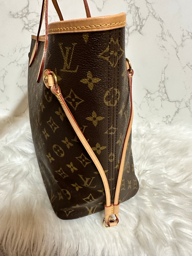 LOUIS VUITTON Monogram Neverfull MM Beige Interior