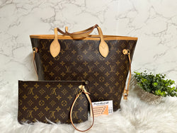 LOUIS VUITTON Neverfull MM Burgundy Interior