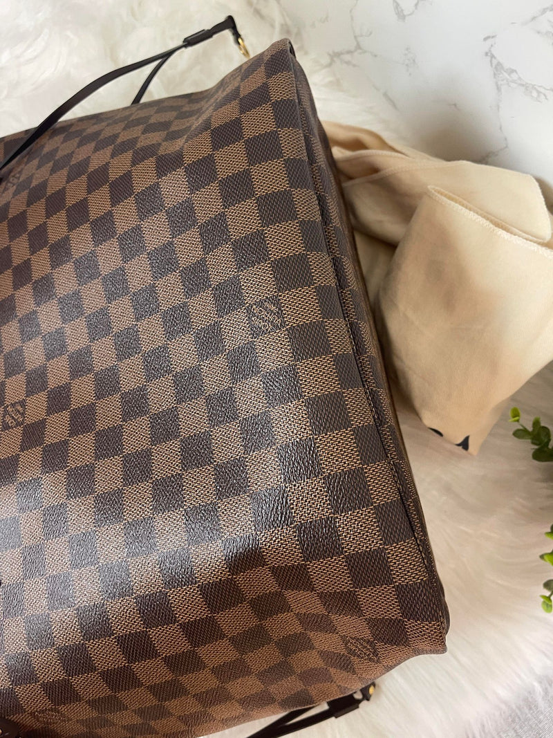 LOUIS VUITTON Neverfull Damier Ebene MM