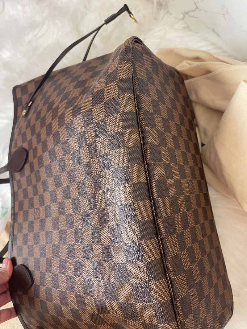 LOUIS VUITTON Neverfull Damier Ebene MM