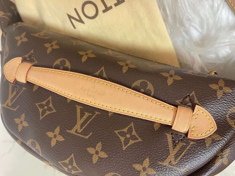 LOUIS VUITTON Bumbag Monogram Canvas