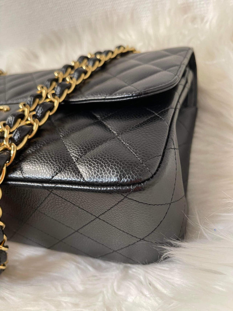 CHANEL Caviar Quilted Double Flap Jumbo