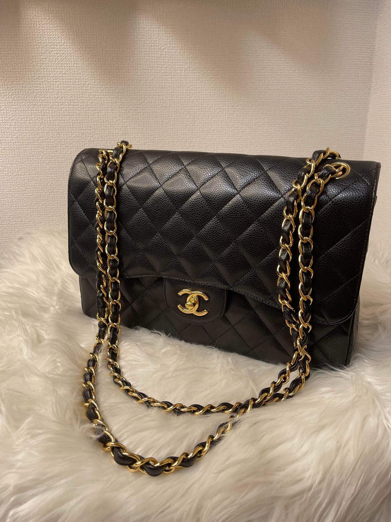 CHANEL Caviar Quilted Double Flap Jumbo