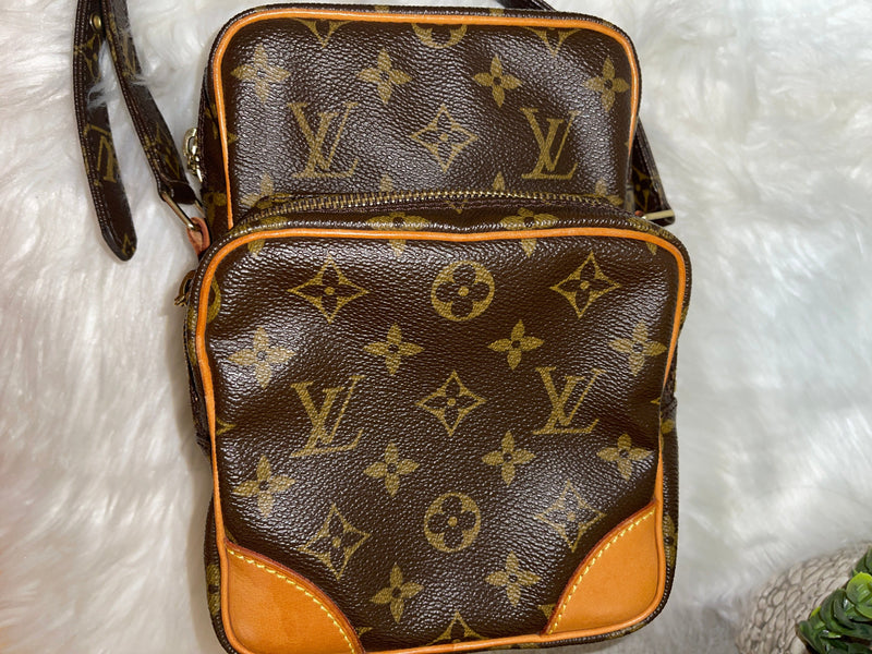 LOUIS VUITTON Amazone