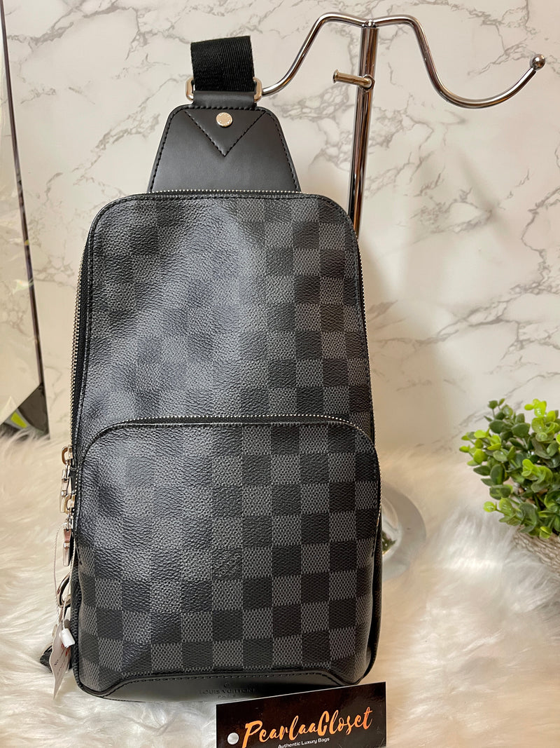 LOUIS VUITTON Damier Graphite Canvas Avenue