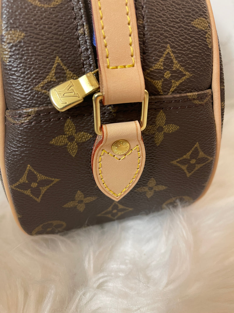 LOUIS VUITTON Monogram Canvas Blois