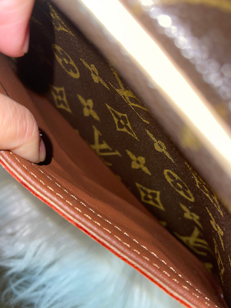 LOUIS VUITTON Monogram Canvas Blois