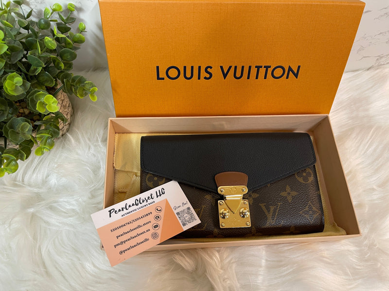 LOUIS VUITTON Pallas Wallet