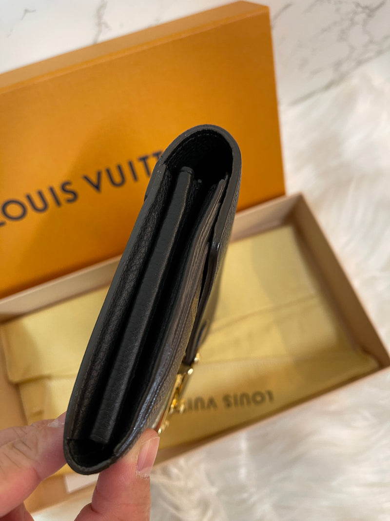 LOUIS VUITTON Pallas Wallet